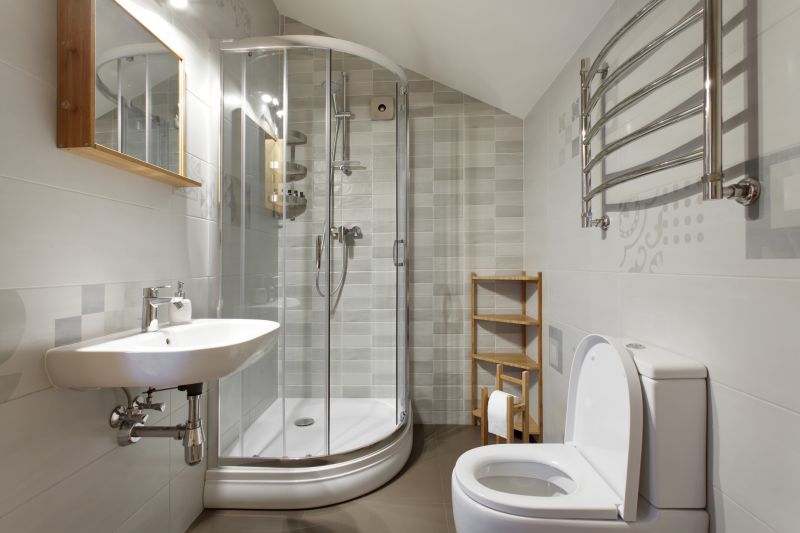 Vertical Storage in Small Showers